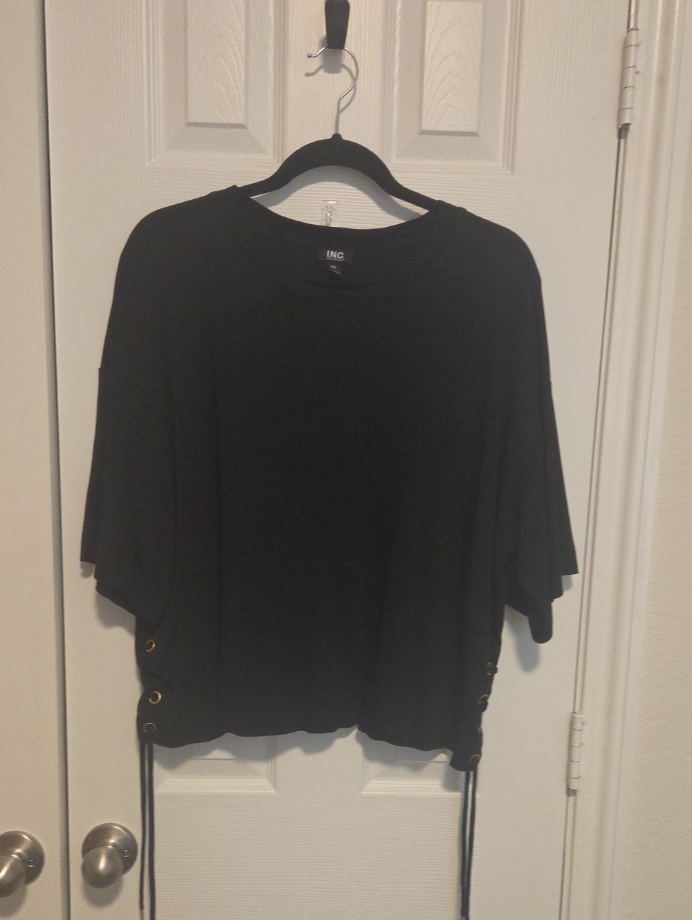 INC International Concepts Black Short Sleeve Lace-Up Side Tee